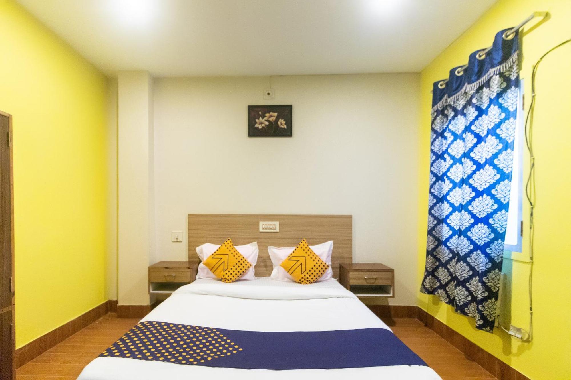 Spot On Prabir Residency Inn Urāli Exterior foto