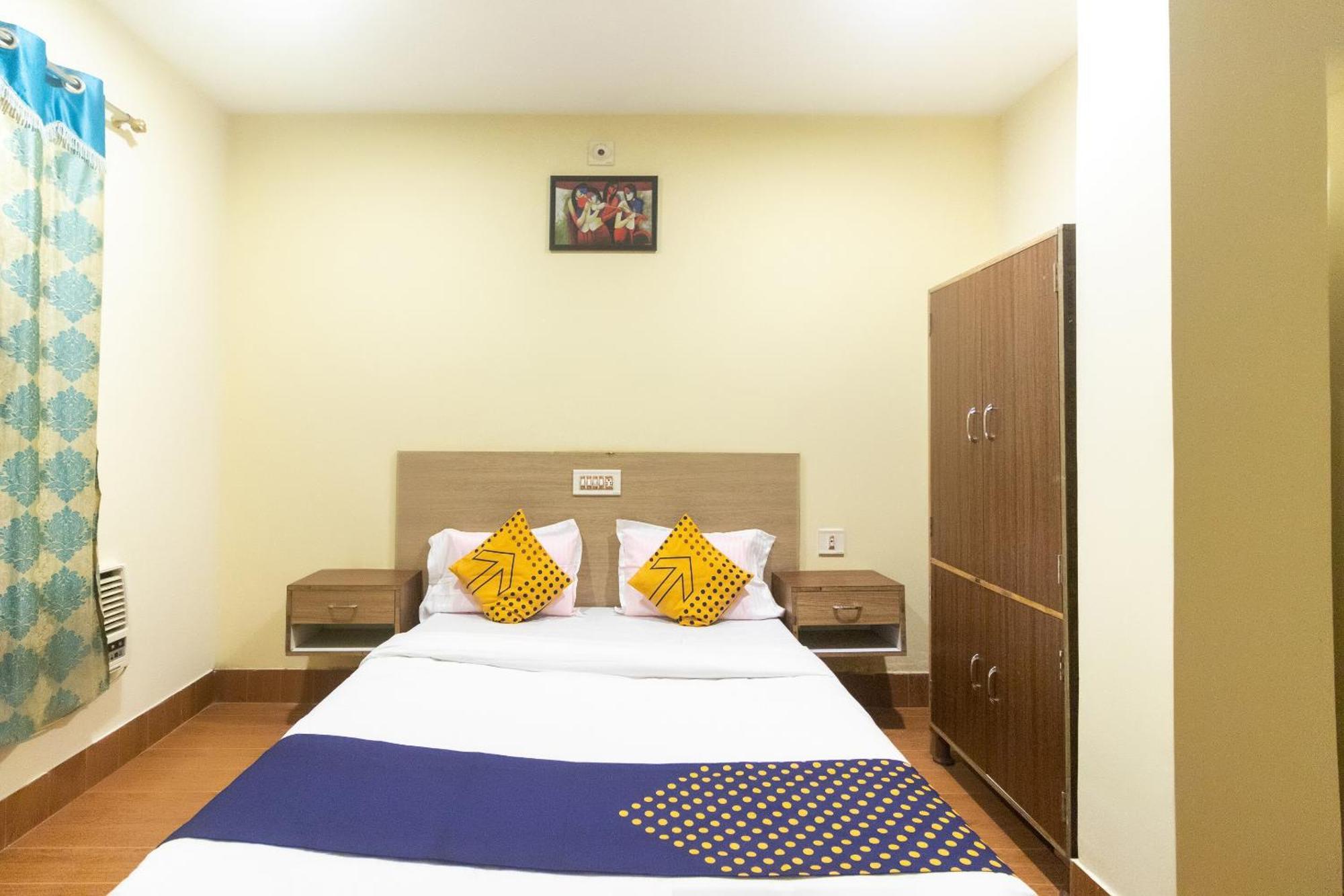 Spot On Prabir Residency Inn Urāli Exterior foto