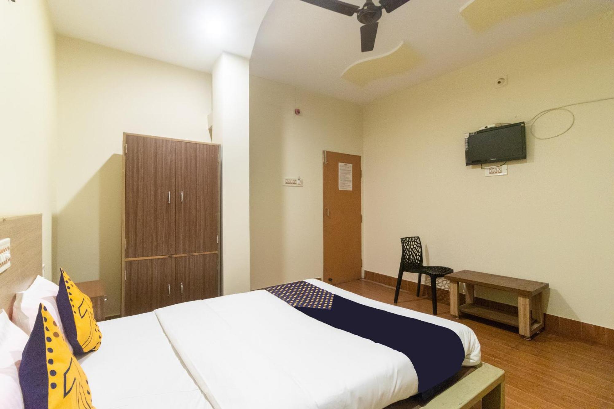 Spot On Prabir Residency Inn Urāli Exterior foto