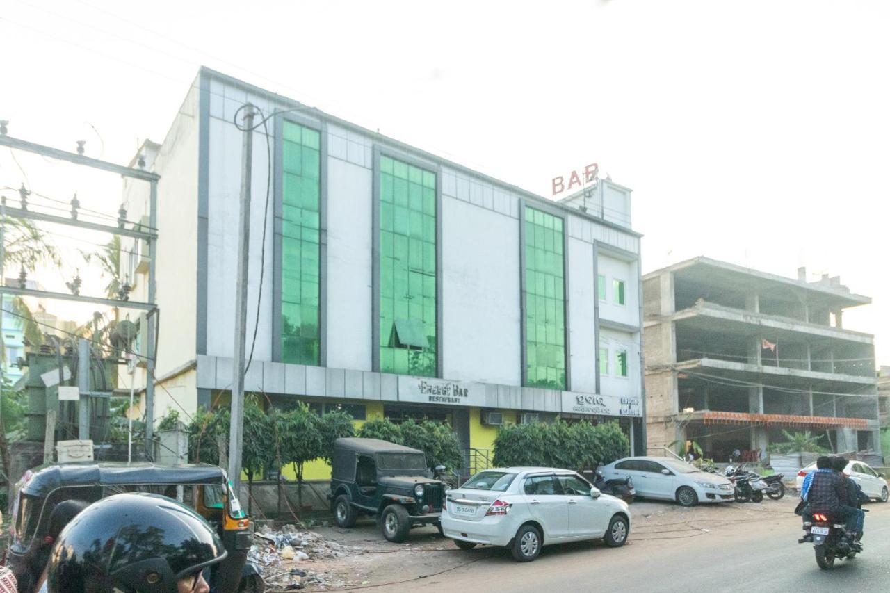 Spot On Prabir Residency Inn Urāli Exterior foto